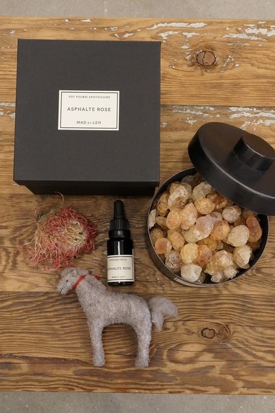 madetlen mad ASPHART ROSE（アスファルトローズ ）