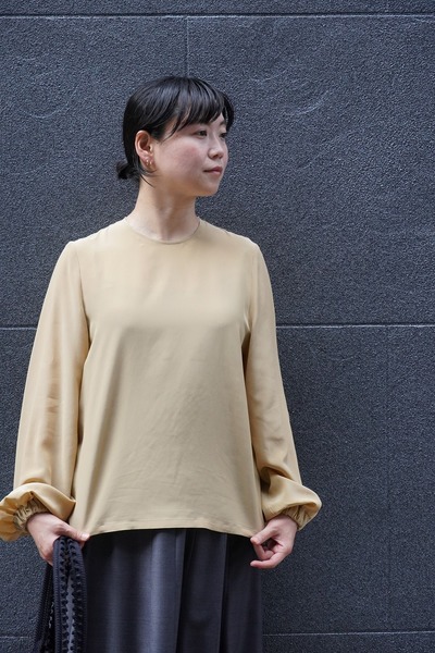 humoresque humo puff sleeve pullover